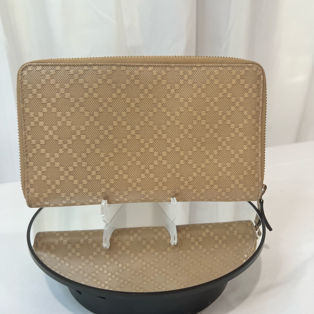 Authenticated Gucci Diamanté Organizer Wallet (Over Sized)